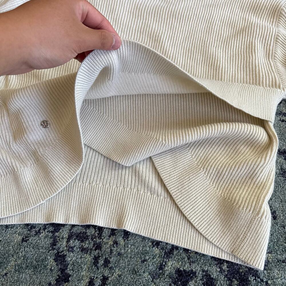 Lululemon Knit Reversible Crossover Sweater in Bone Casual Loungewear- Size XS - Picture 12 of 12